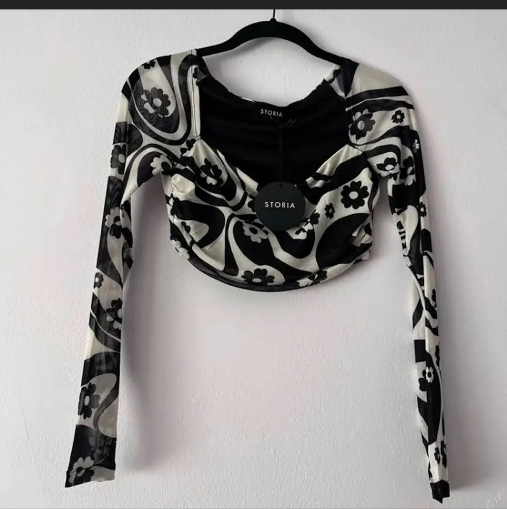 🍉 NWT Storia Ditsy Floral Crop Top - Picture 2 of 2